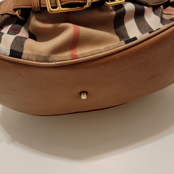 Burberry handbag - Picture 9 of 16